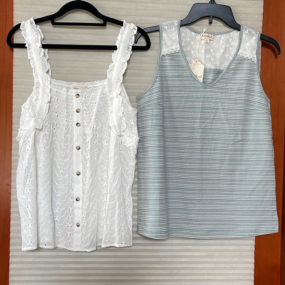 Nwt Bundle Of 2 Tops Size Small - image 2